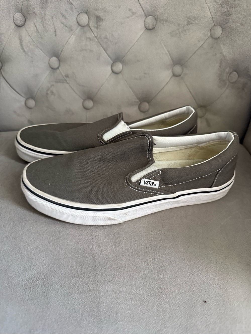 Vans Slip-On Men's Canvas Shoes - Gray size 7.5, women’s size 9